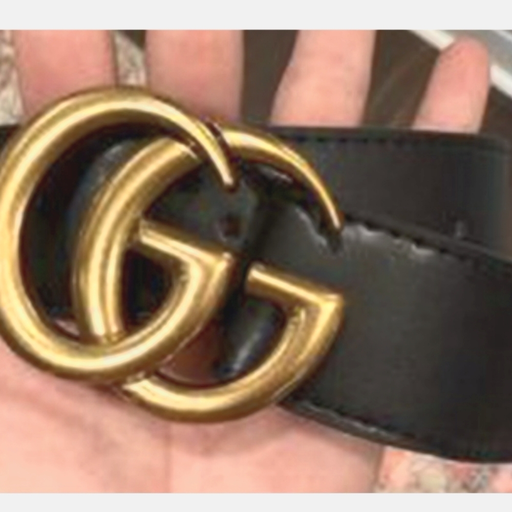 GG Gucci belt 1.5" Width Black. Fits waist 29" to 35 ".